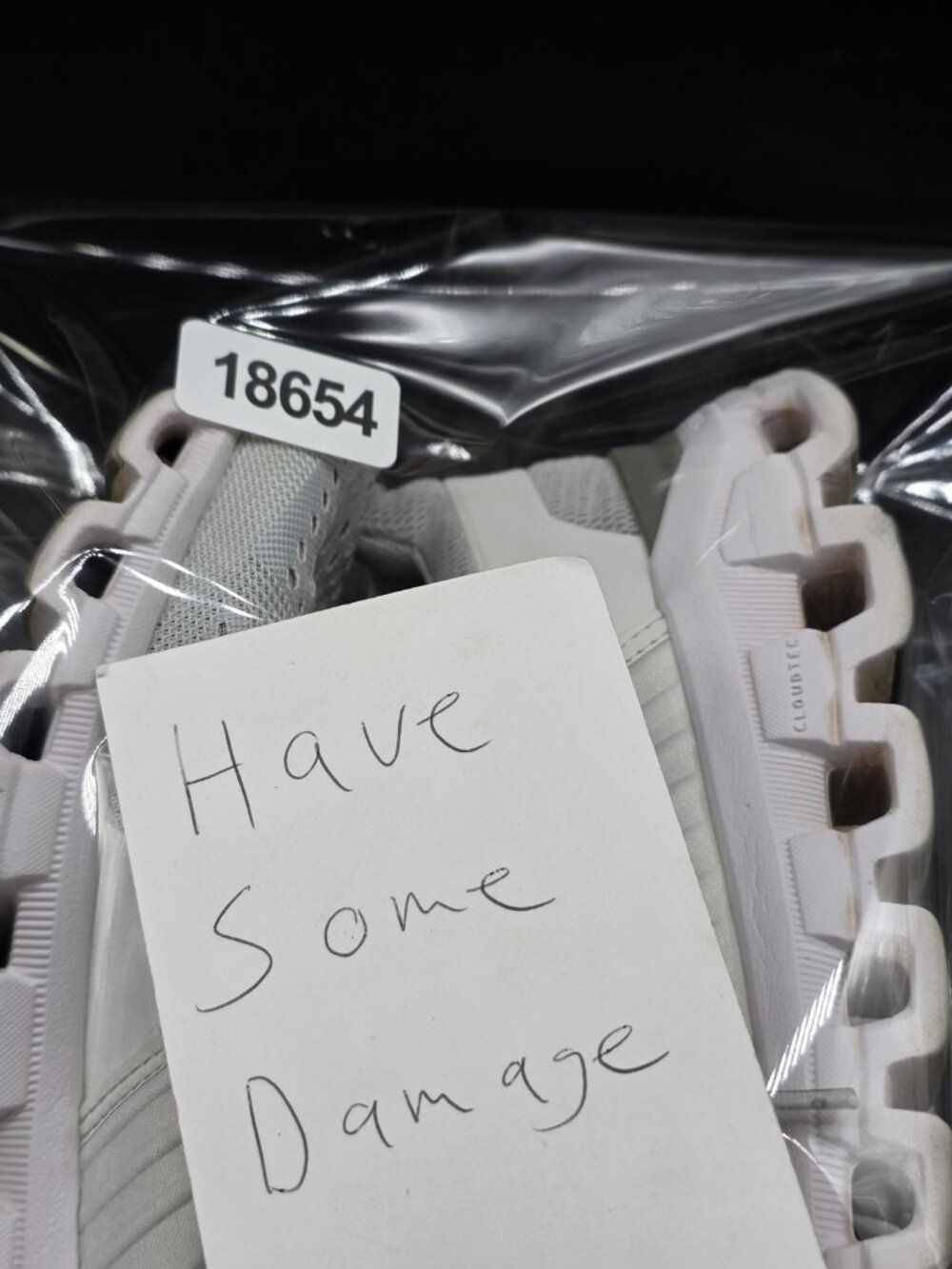 On Cloudswift Shoes Womens Size 9 White Mesh CloudTec Running Sneakers Damaged - Picture 13 of 13